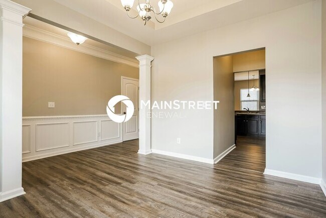 Building Photo - 4 Bedroom Pet-Friendly Home in Clayton, NC with Main Street Renewal