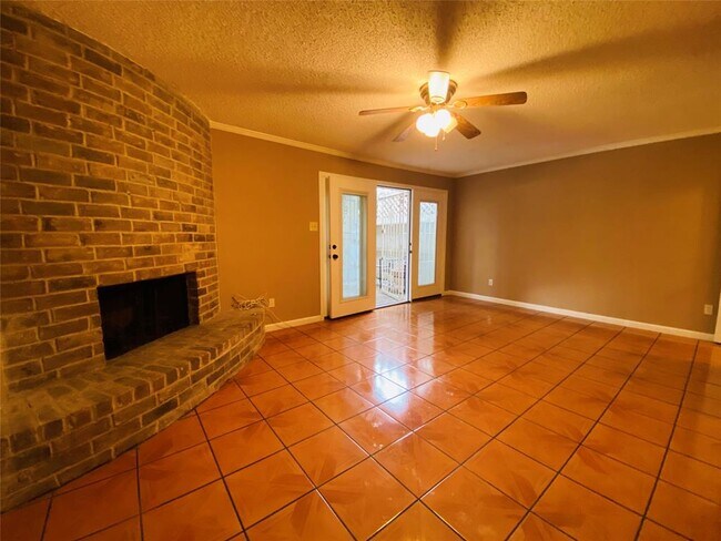 Foto del edificio - 8371 Nairn St