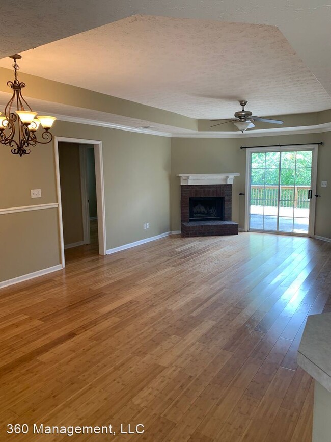 Foto del edificio - 3 br, 2 bath House - 2170 Franklin St