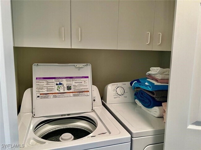 Foto del edificio - 2290 Carrington Ct