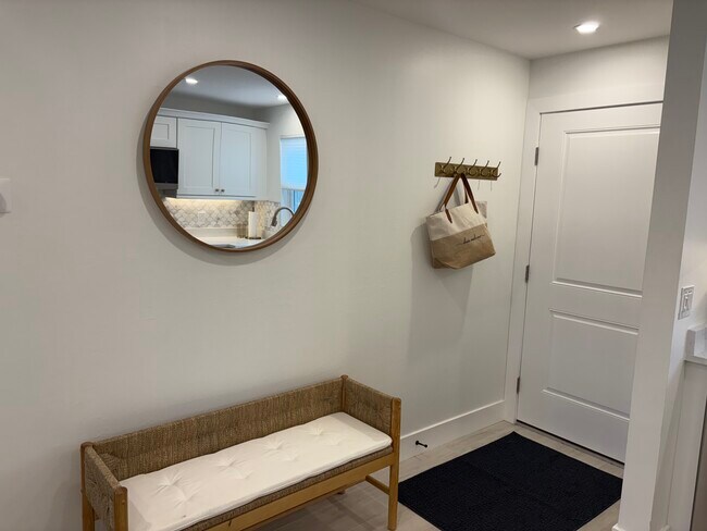 Building Photo - 16881 Davis Rd