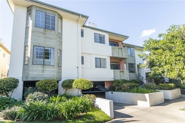 Foto del edificio - 4543 Willis Ave