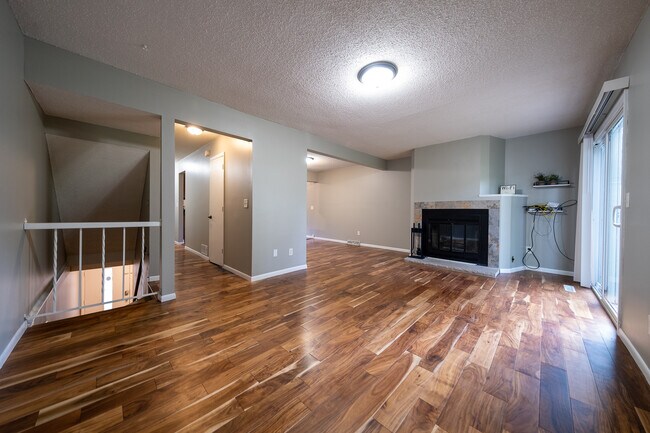 Building Photo - 2370 Dorland Ln