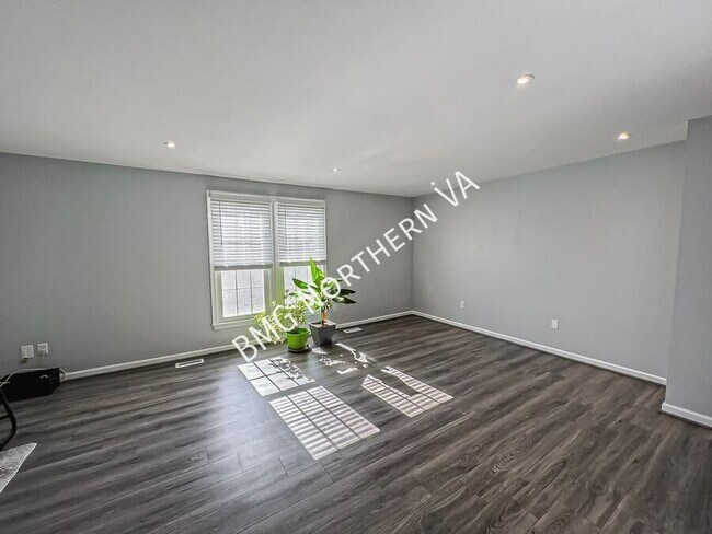 Foto del edificio - 14416 Black Horse Ct