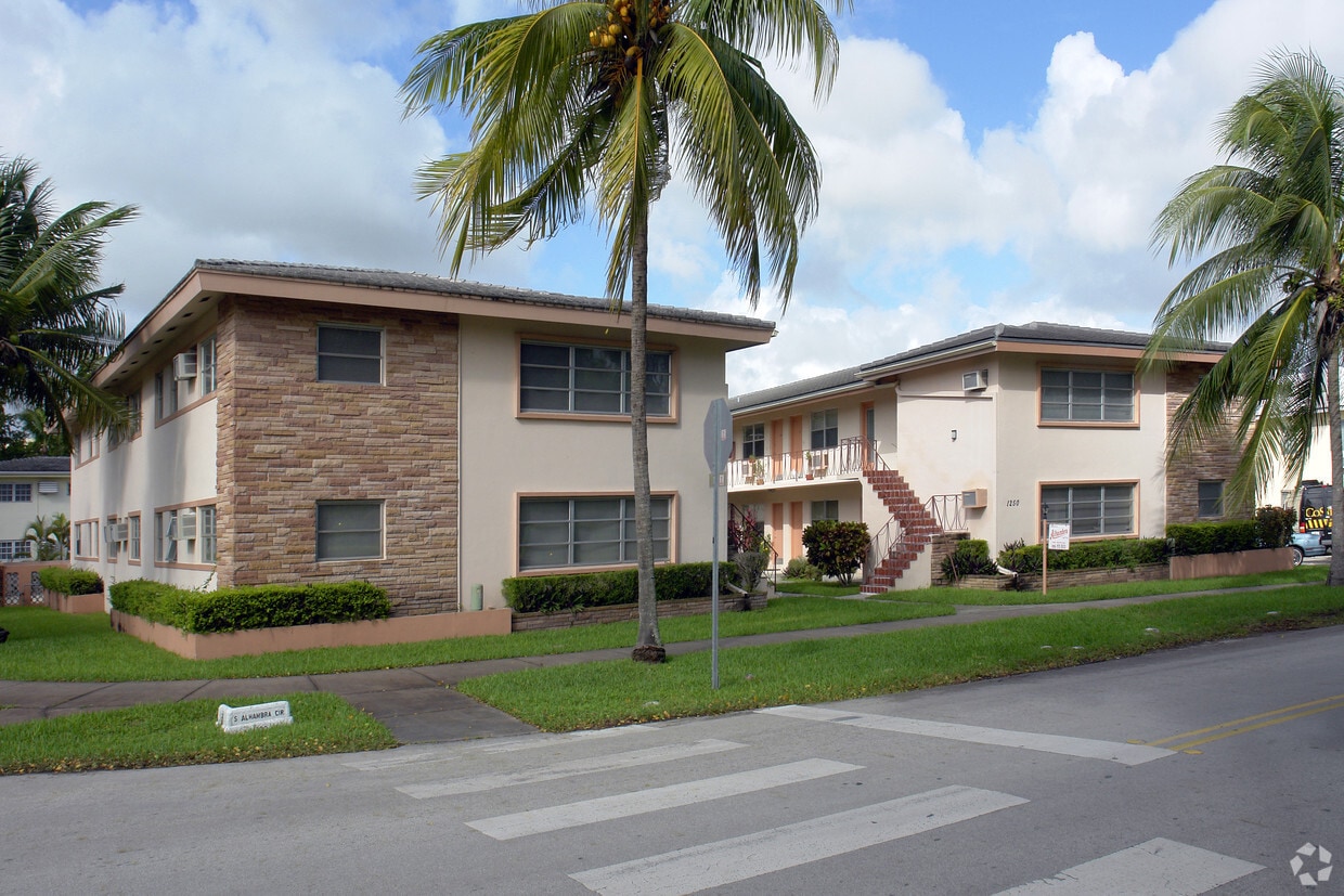 Building Photo - South Alahambra Apartments
