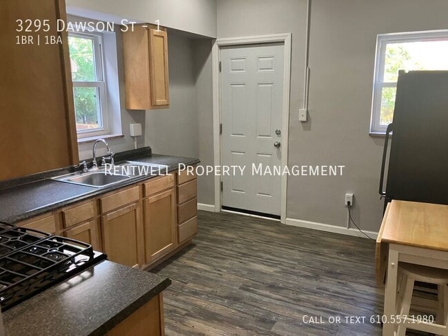 Foto del edificio - 3295 Dawson St