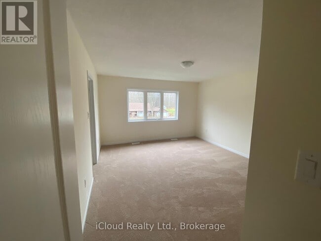 Photo du bâtiment - 8871 Chickory Trail