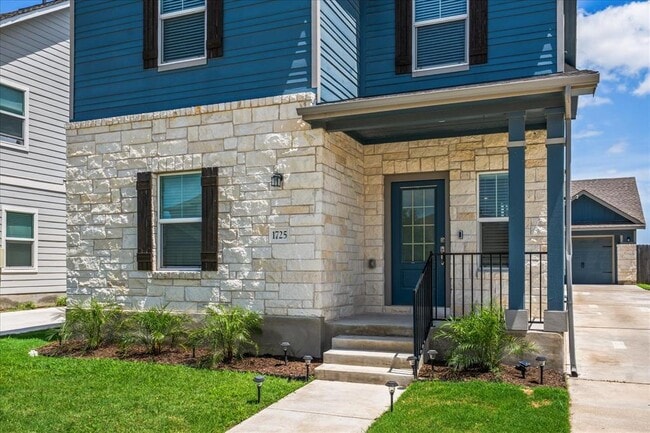 Foto del edificio - 1725 Cobblecrest Ln