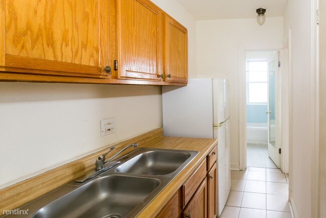 Foto del edificio - Studio, 1 bath Apartment - 5301 S Ashland Ave