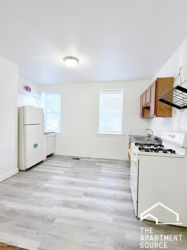 Foto del edificio - 1900 S Throop St