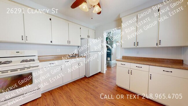 Foto del edificio - 26291 Clancy St