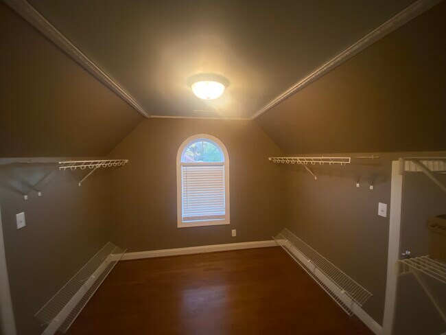 Building Photo - 100 Beacon Hill Pl