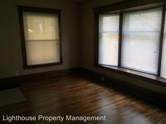 Foto del edificio - 963 Pine Ave NW