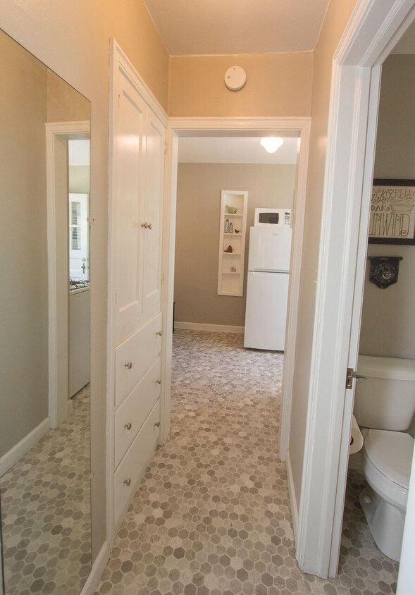 1303 S Phillips Ave Unit 1, Sioux Falls, SD 57105 Apartments in Sioux