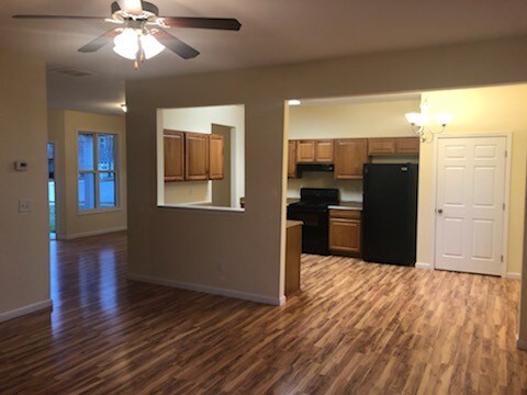 Building Photo - 1506 Persimmon Trace