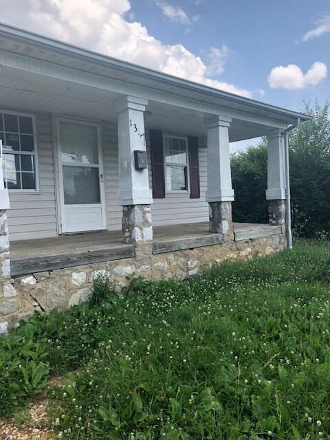 Foto principal - 1337 Fairview Ave