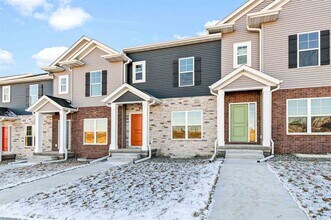 Building Photo - 624 Catherine Dr