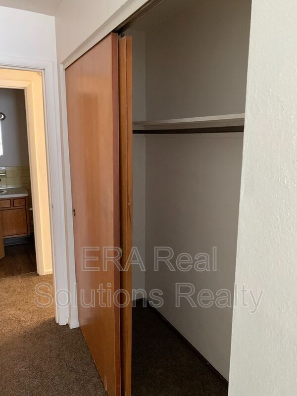 Foto del edificio - 3816 E 3rd St