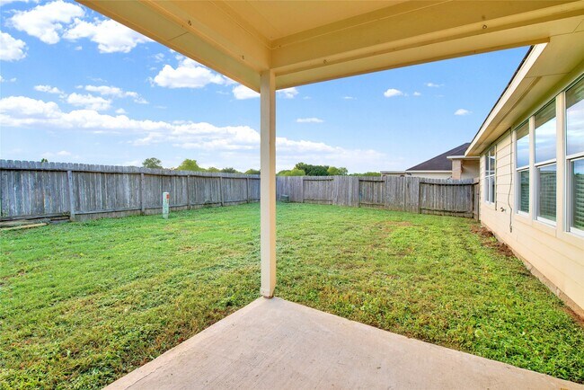 Foto del edificio - 2830 Sage Bluff Ave