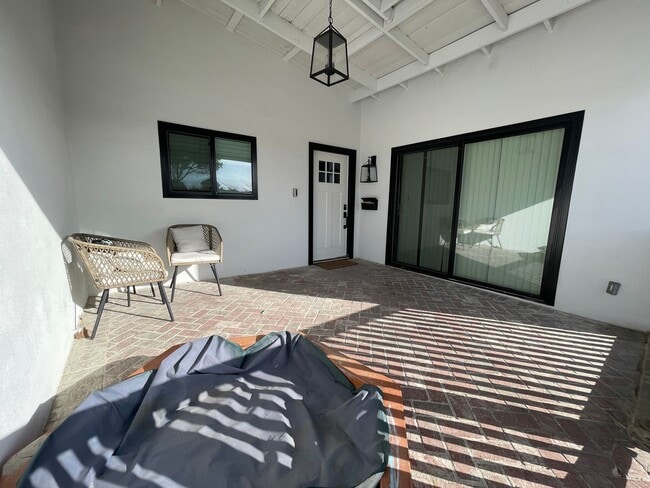 Foto del edificio - 3 Bedroom 2 Bathroom Home in Huntington Beach with Air Conditioning