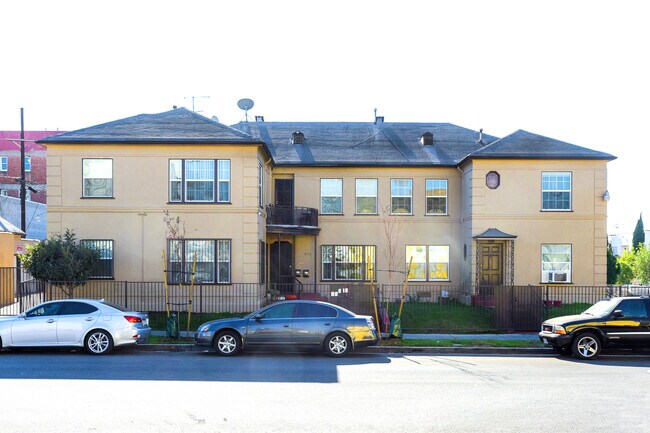 Building Photo - 1186 N New Hampshire Ave