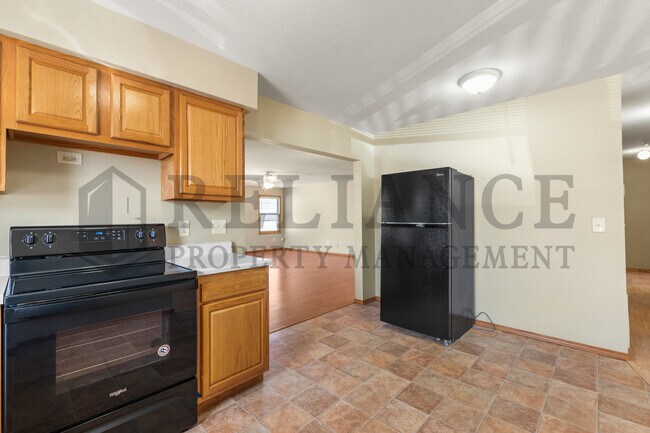 Foto del edificio - 607 N Doris St