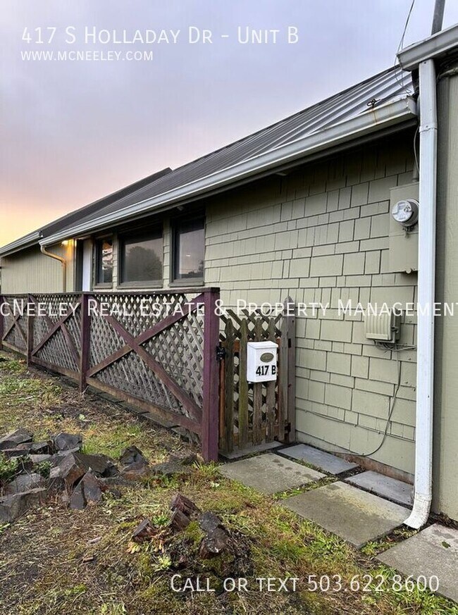 Foto del edificio - 417 S Holladay Dr