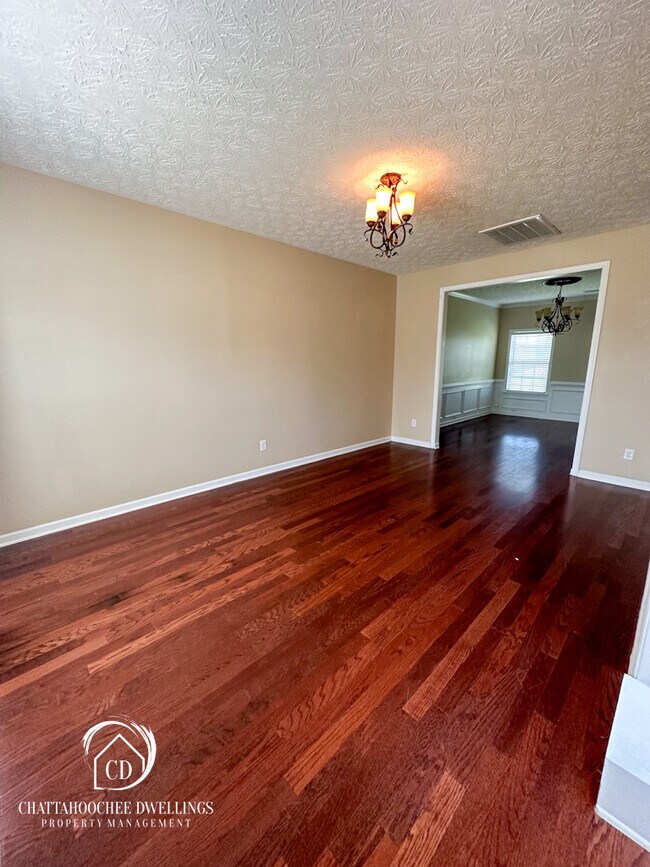 Foto del edificio - 16 Oakwood Dr