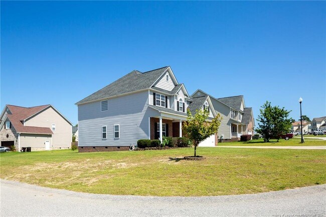 Foto del edificio - 434 Lenoir Dr