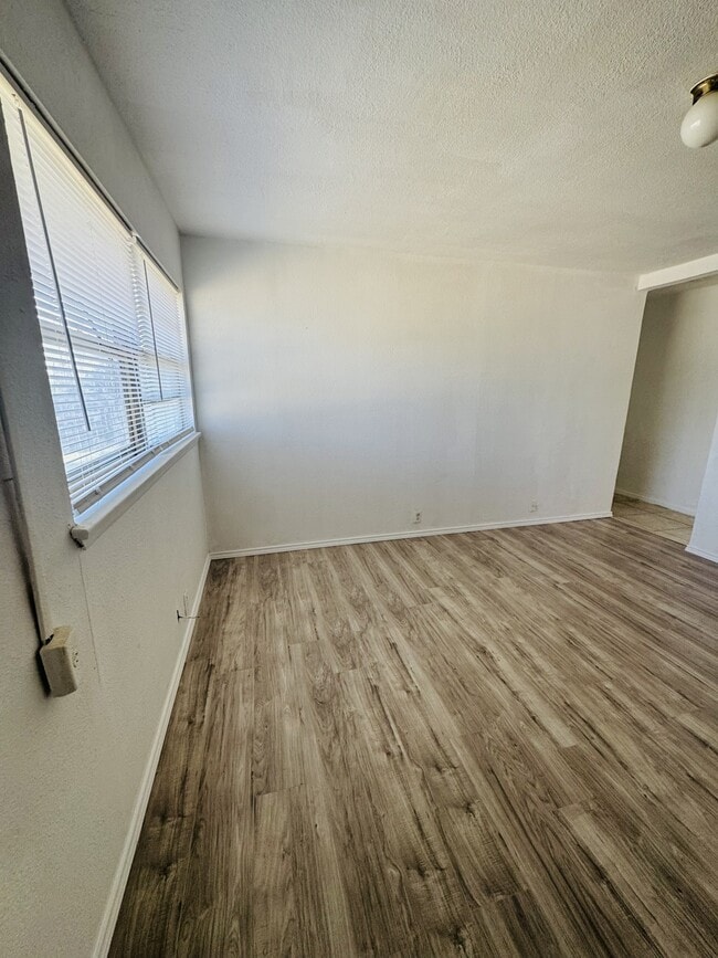 Foto del edificio - 1807 Westcliff Dr