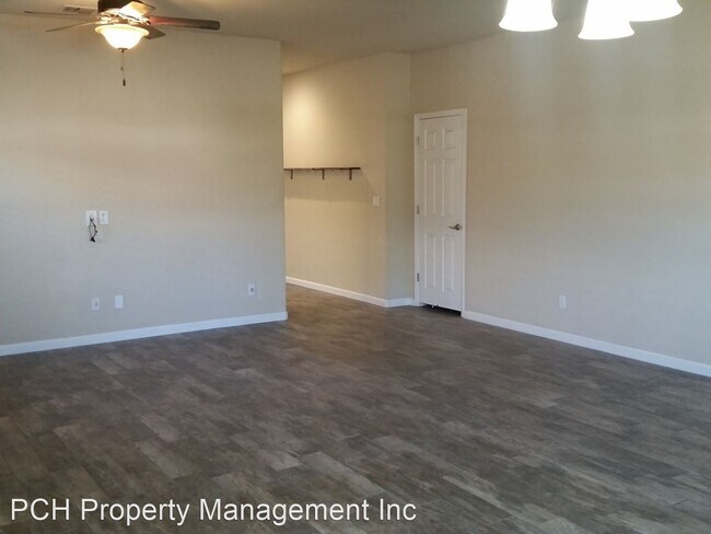 Foto del edificio - 3 br, 2 bath House - 806 Rio Robles Avenue