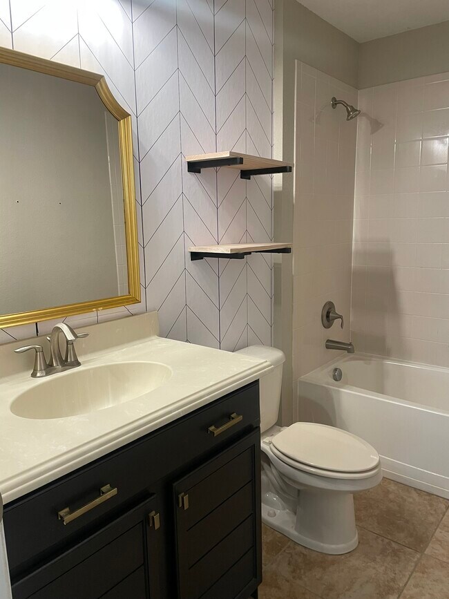 Foto del edificio - 2293 Victoria Dr