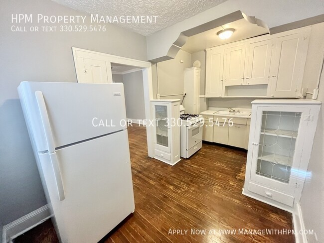 Building Photo - 1380 W 112th St