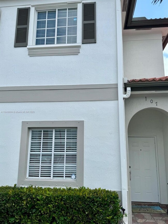 Building Photo - 8420 SW 150th Ave