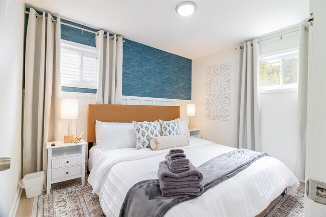 Foto del edificio - 1326 E Evelyn Ave