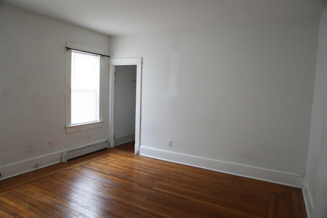 Large Back Bedroom - 853 Edgewood Ave