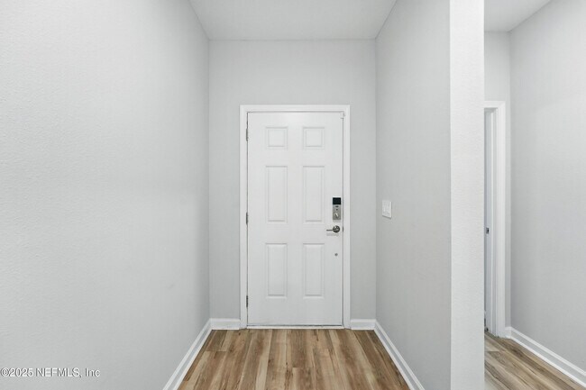 Building Photo - 14656 Macadamia Ln