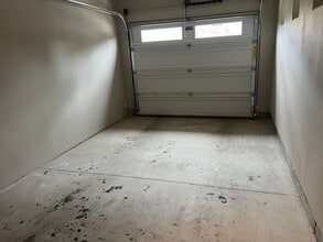 Building Photo - 1729 SE Kids Way