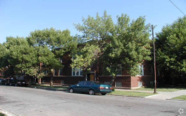 Foto principal - 5500-5510 W Lemoyne Ave
