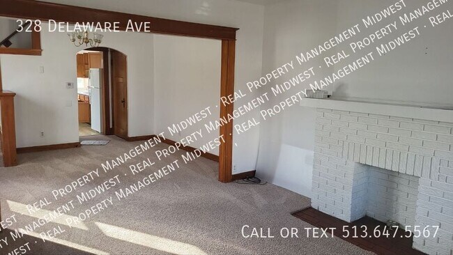 Building Photo - 328 Delaware Ave