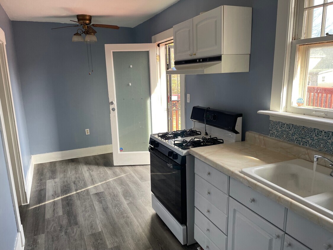 Foto principal - 119 W Ashland Ave