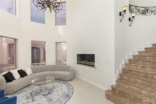 Foto del edificio - 25 Ebony Ave