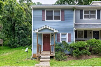 Building Photo - 5544 Kaplan Dr