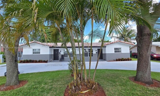 Building Photo - 3805 NW 78th Terrace