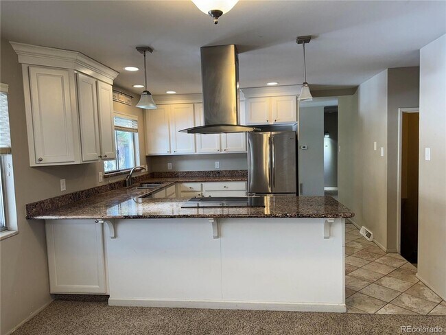 Foto del edificio - 2524 S Oneida St