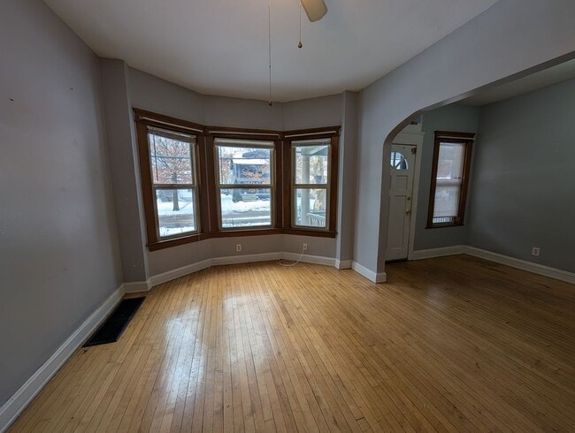 Foto del edificio - 5807-5807 Franklin Blvd