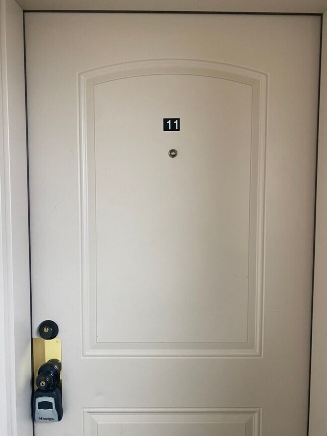 Building Photo - 602 Nevada #11