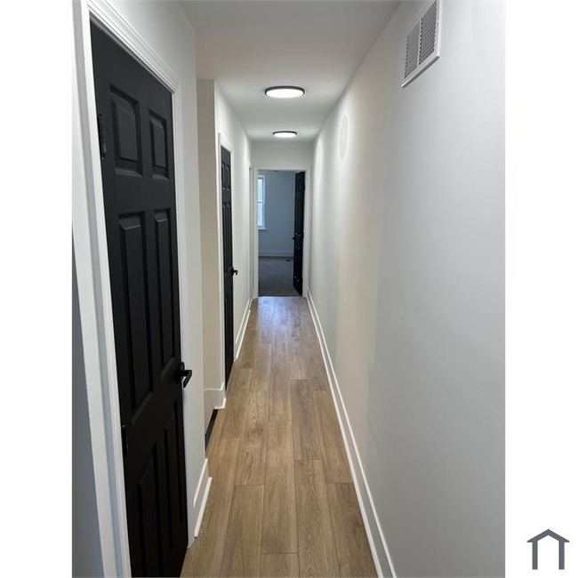 Building Photo - 1706 McCulloh St