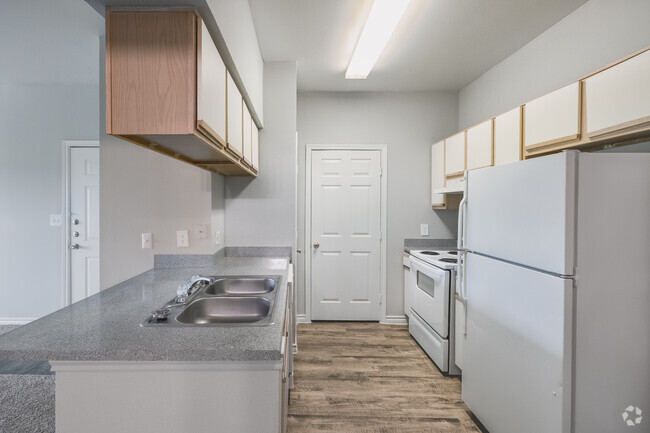 A2 1BR, 1BA - 787SF - Cocina - Silverleaf Apartments