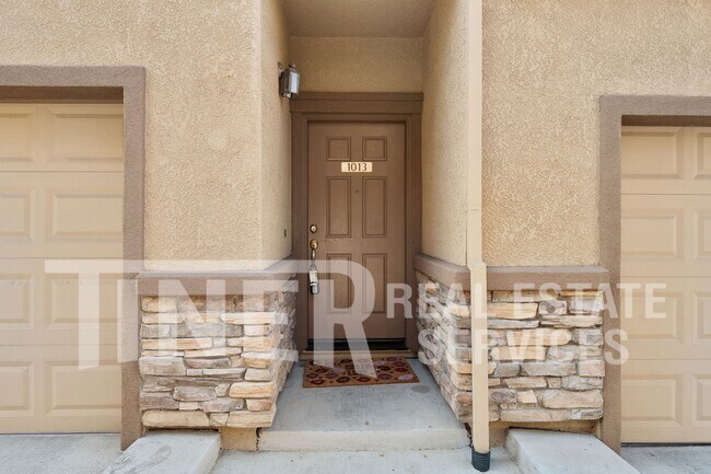 Building Photo - 6550 Hearthstone Cir